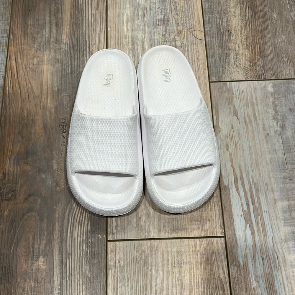 Hey Girl by Corky’s white slides